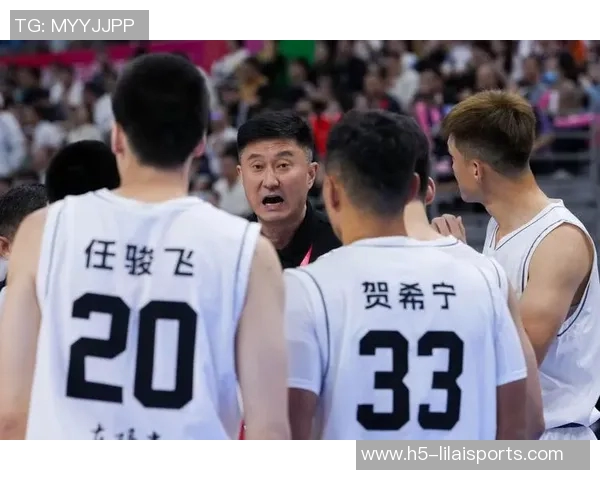 广东男篮迎来新内线球员杜锋战术布局再升级